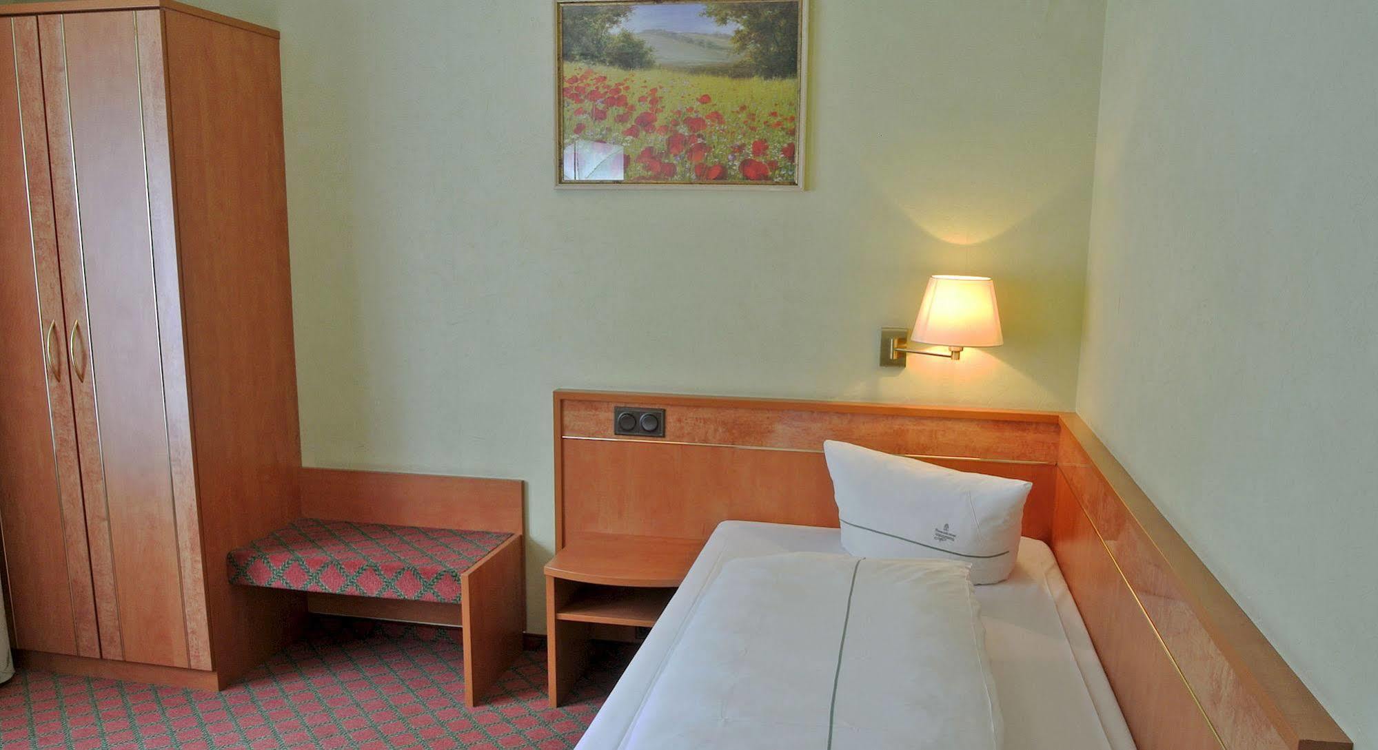 Hotel Lohmann'S Kapeller Hof Langenfeld  Zewnętrze zdjęcie