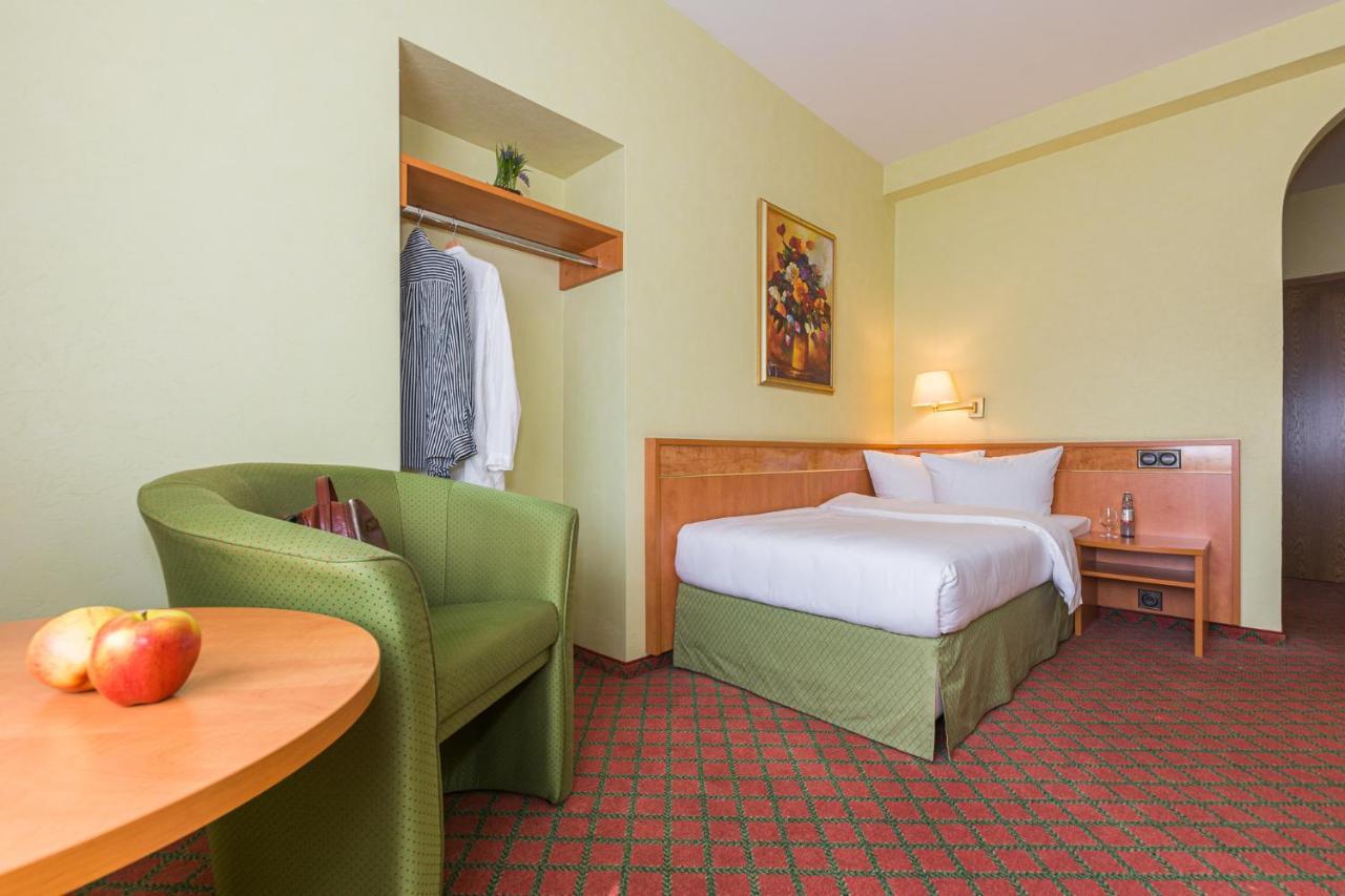 Hotel Lohmann'S Kapeller Hof Langenfeld  Zewnętrze zdjęcie
