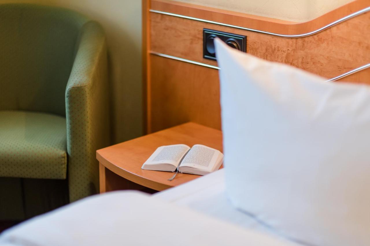 Hotel Lohmann'S Kapeller Hof Langenfeld  Zewnętrze zdjęcie